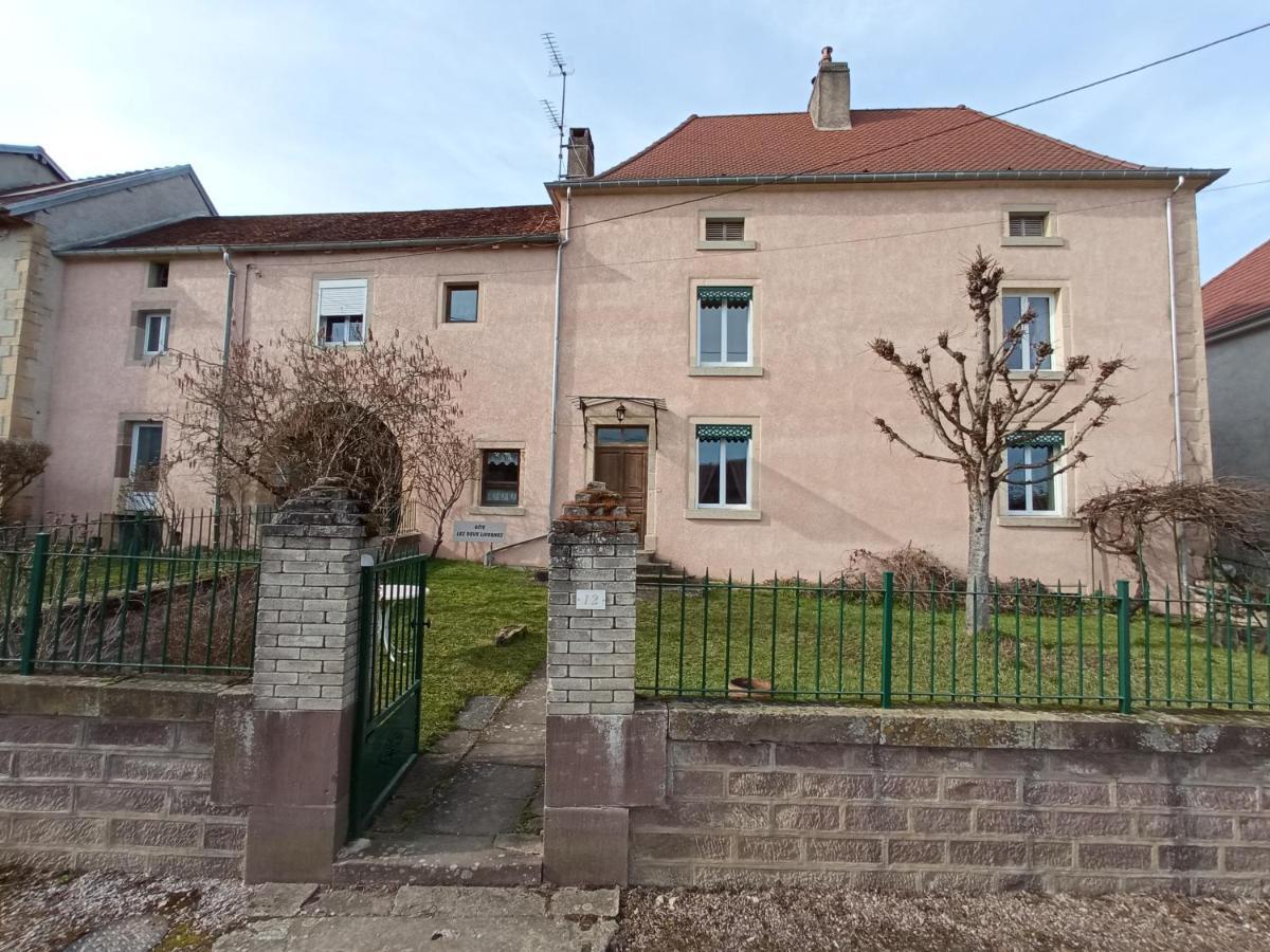 Вилла Les Deux Licornes Anchenoncourt-et-Chazel Экстерьер фото
